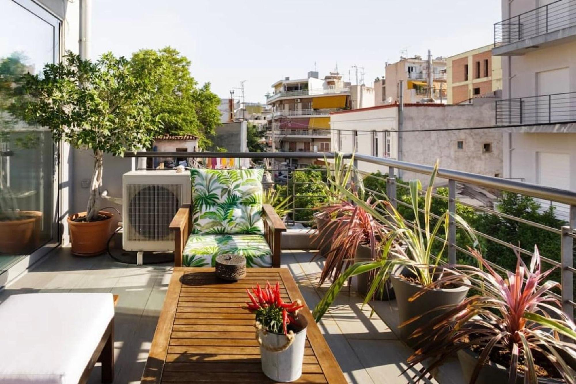 Appartement Stylish Boutique Loft With Private Balcony à Athènes Extérieur photo