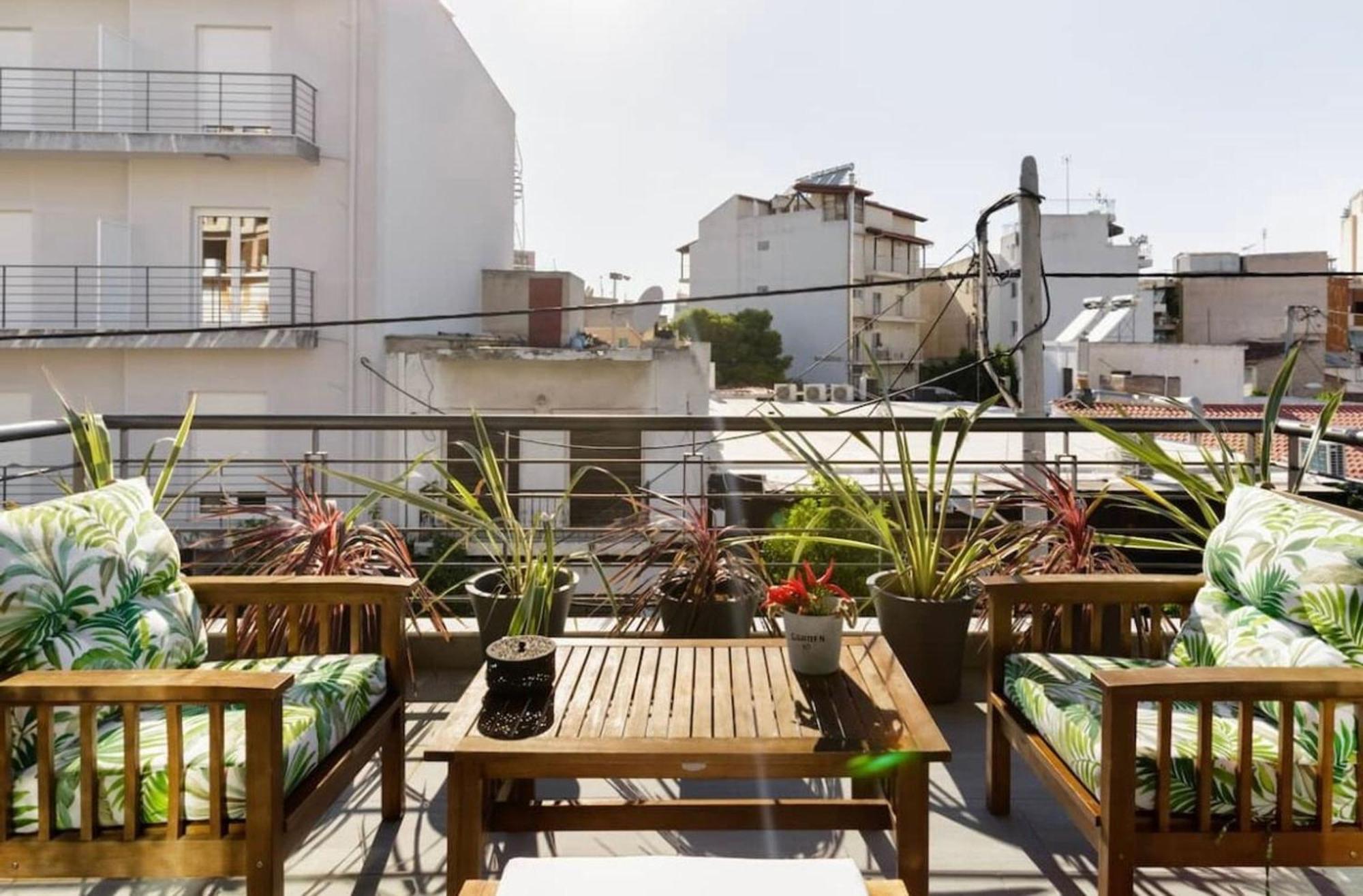 Appartement Stylish Boutique Loft With Private Balcony à Athènes Extérieur photo