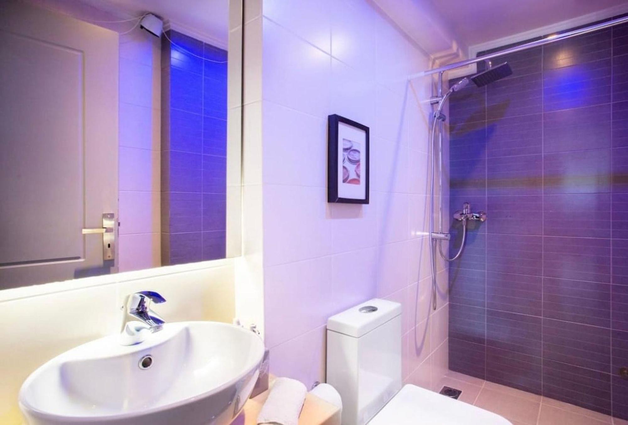 Appartement Stylish Boutique Loft With Private Balcony à Athènes Extérieur photo